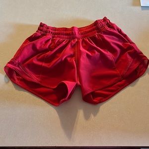 Red Lululemon Hotty hot high rise 2.5 inch